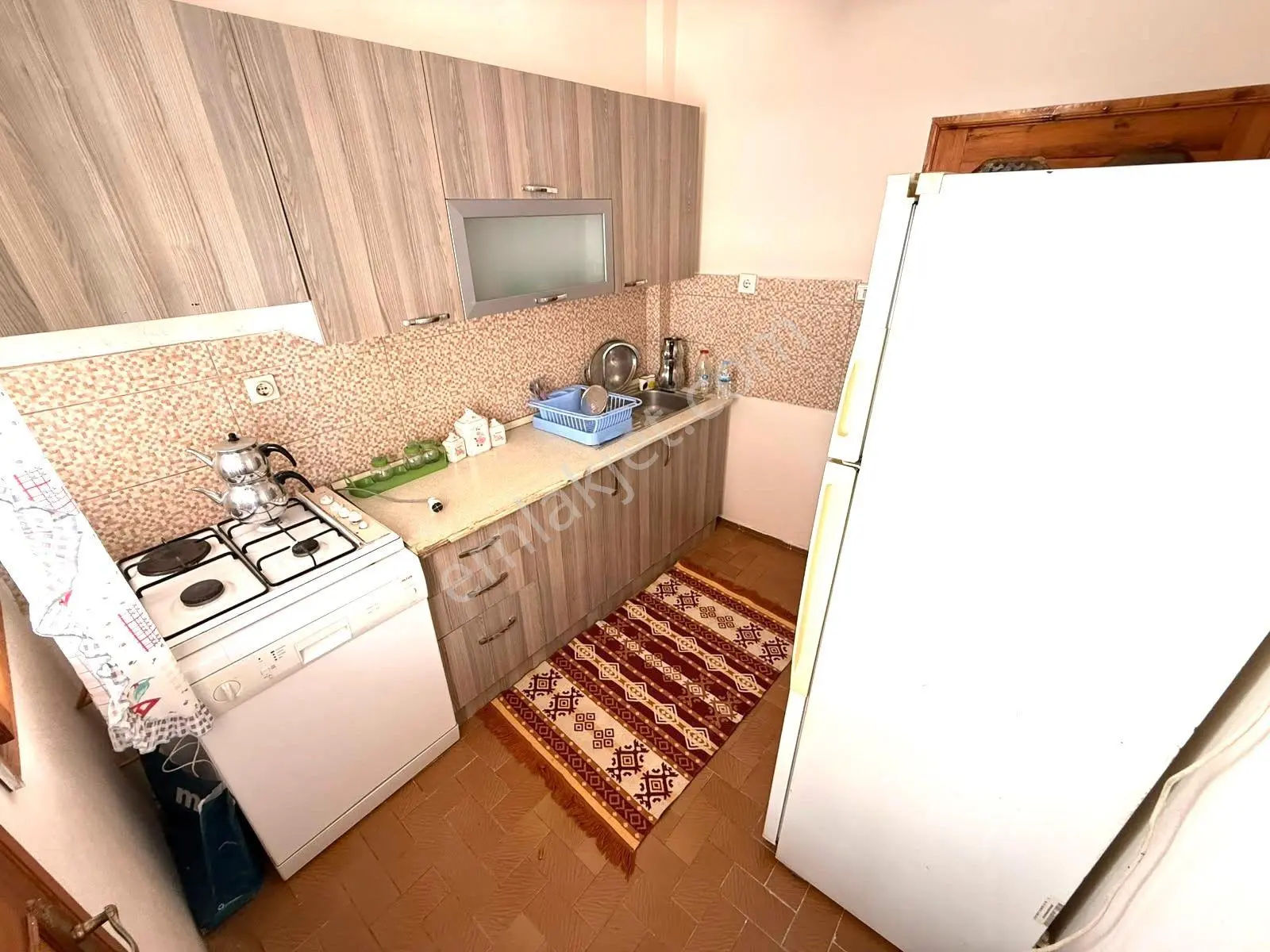 𝄞tek Yetkili Melodi'den Tam Merkez'de Arakat Ön Cephe Ayrı Mutfaklı Denize 250mt 2+1 Daire — fotoğraf 2