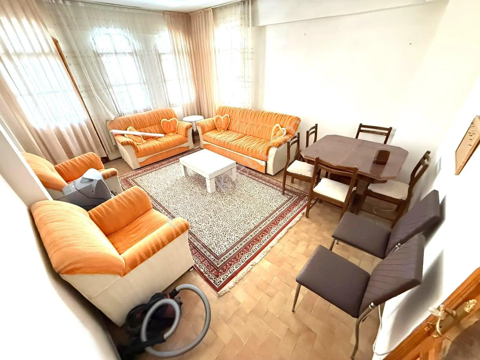 𝄞tek Yetkili Melodi'den Tam Merkez'de Arakat Ön Cephe Ayrı Mutfaklı Denize 250mt 2+1 Daire — fotoğraf 3