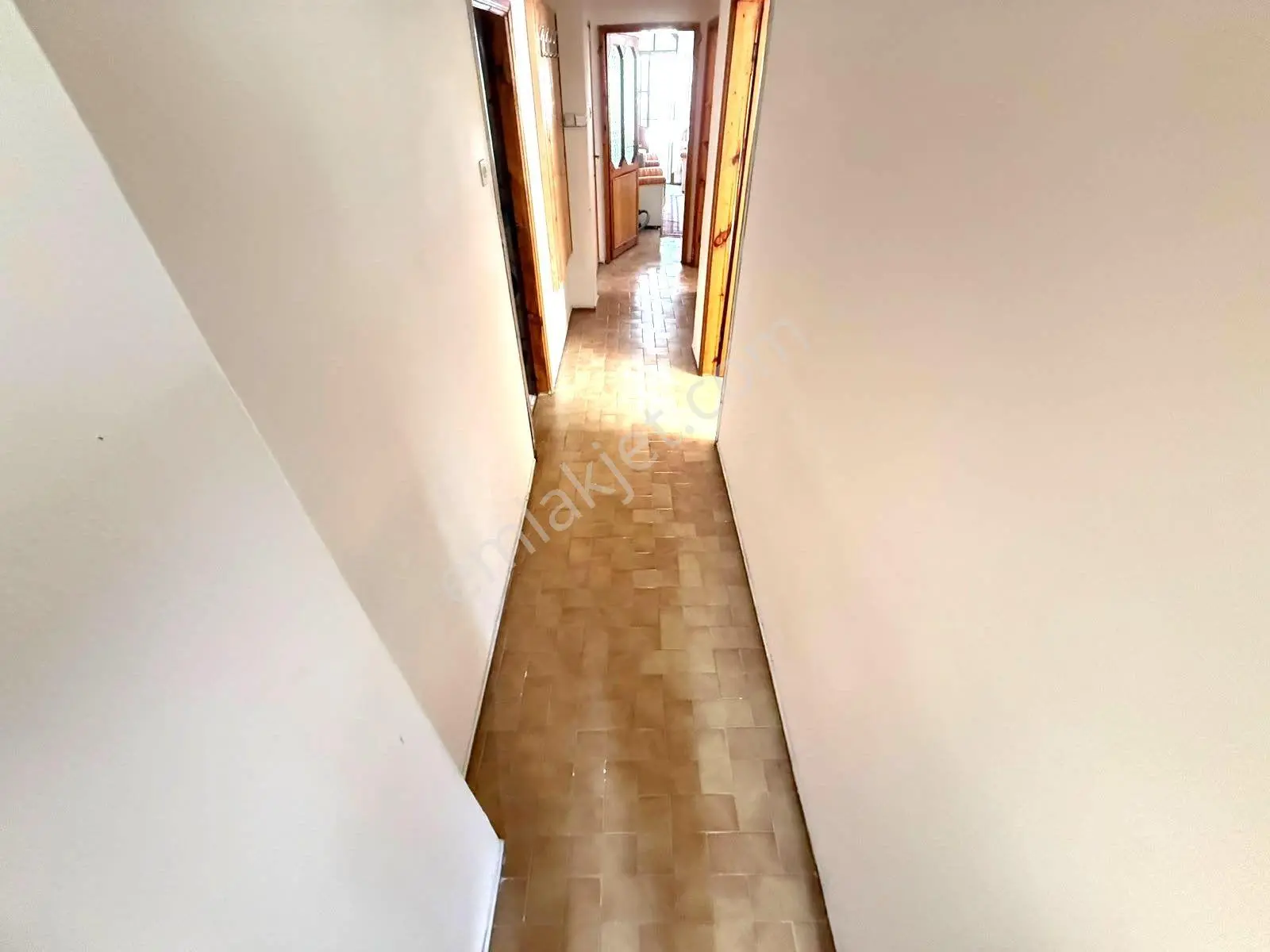𝄞tek Yetkili Melodi'den Tam Merkez'de Arakat Ön Cephe Ayrı Mutfaklı Denize 250mt 2+1 Daire — fotoğraf 13