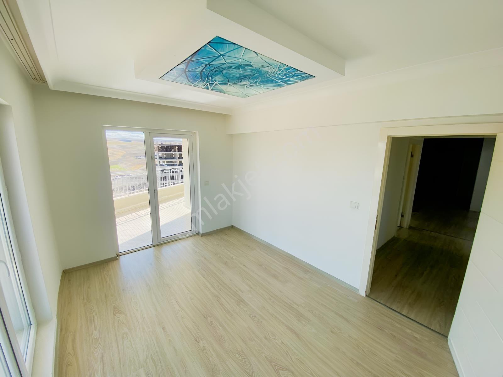 Saraycık Mah. 4+1 Tower Sitesinde E.banyo Giysi Odalı Daire — fotoğraf 9