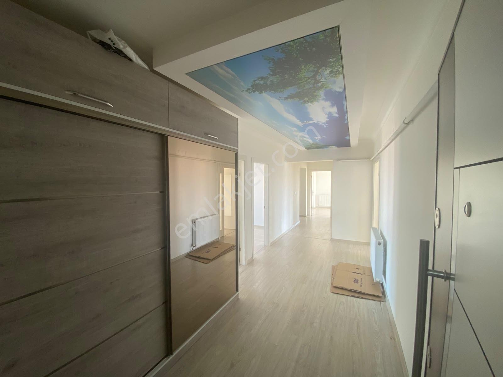 Saraycık Mah. 4+1 Tower Sitesinde E.banyo Giysi Odalı Daire — fotoğraf 14