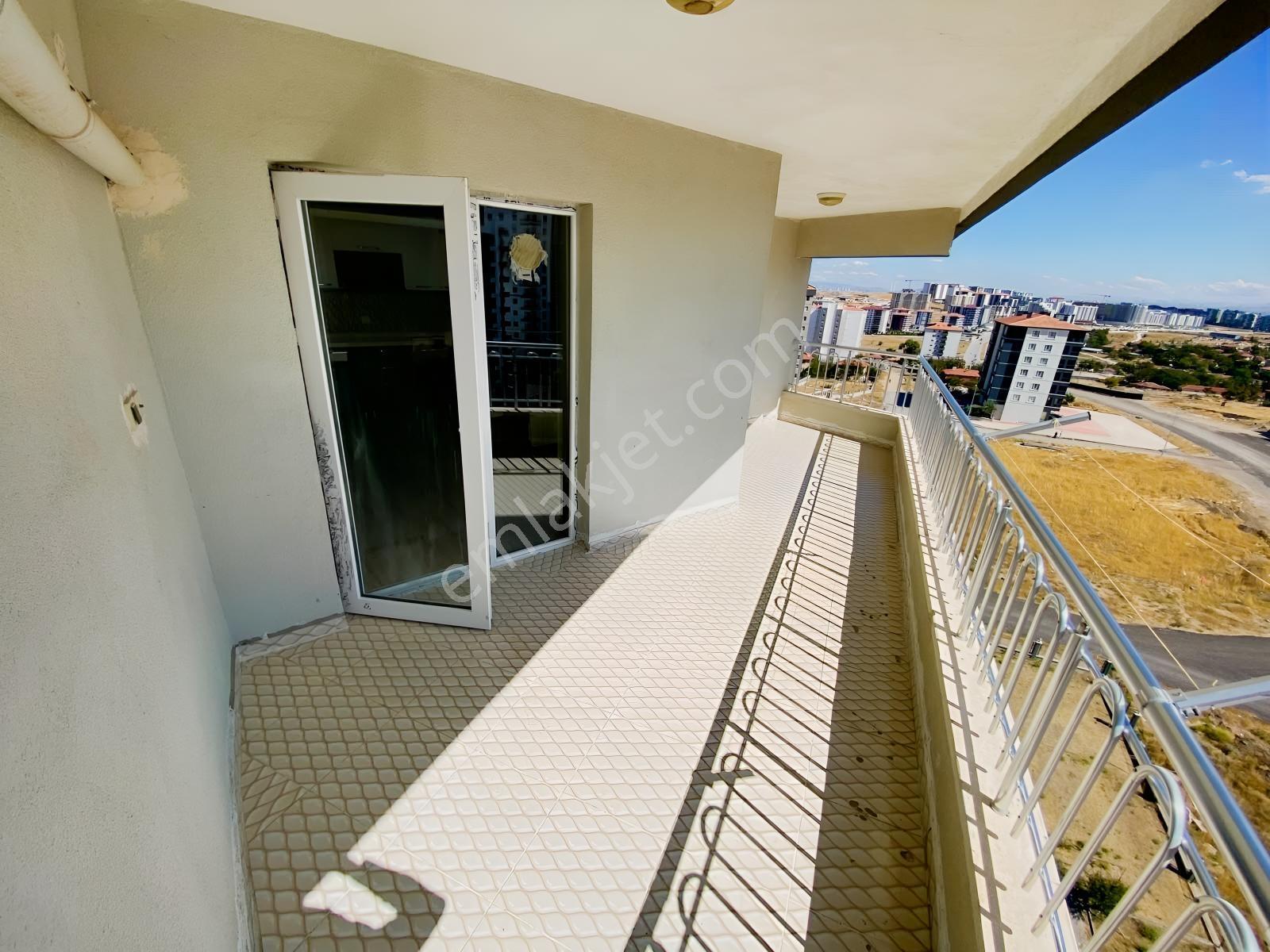 Saraycık Mah. 4+1 Tower Sitesinde E.banyo Giysi Odalı Daire — fotoğraf 21