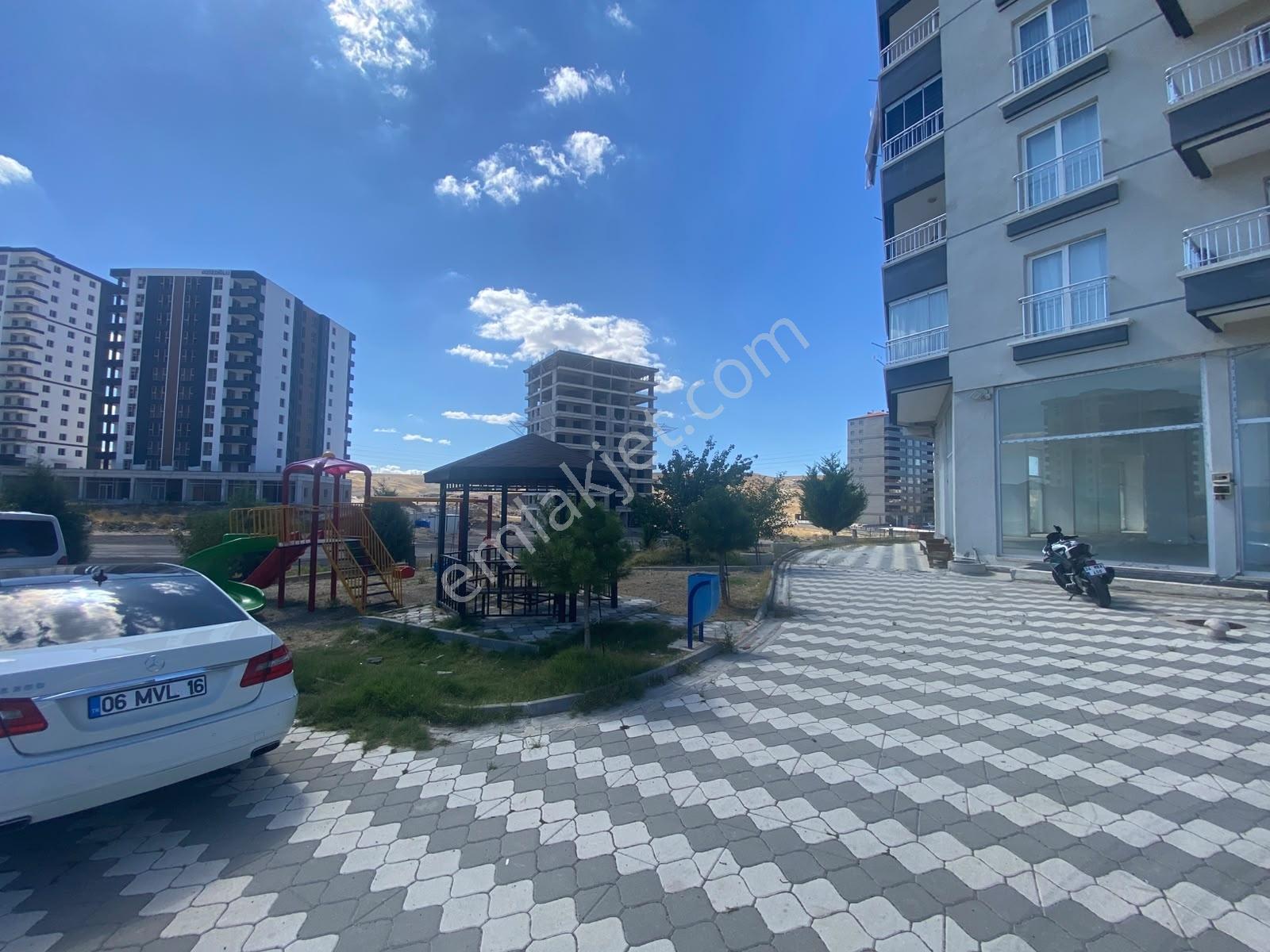 Saraycık Mah. 4+1 Tower Sitesinde E.banyo Giysi Odalı Daire — fotoğraf 24