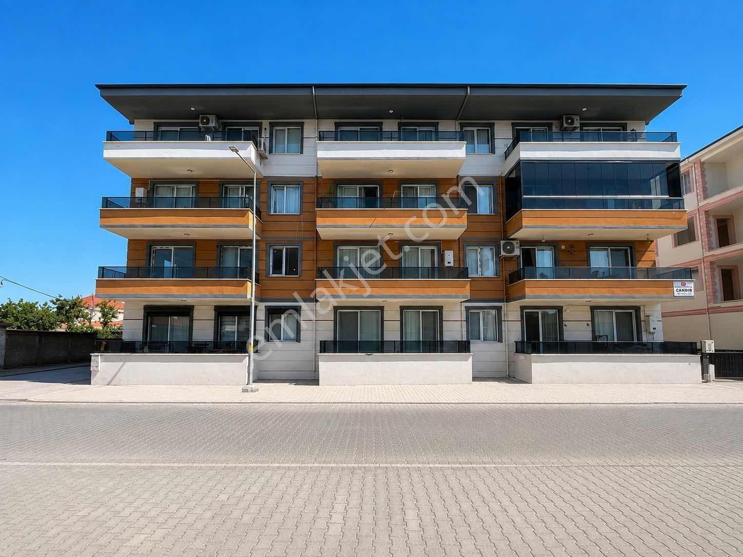 Dağlı !gayrimenkul'den 3+1 Ara- Kat Çift'banyo Cadde'üzeri ! — fotoğraf 2