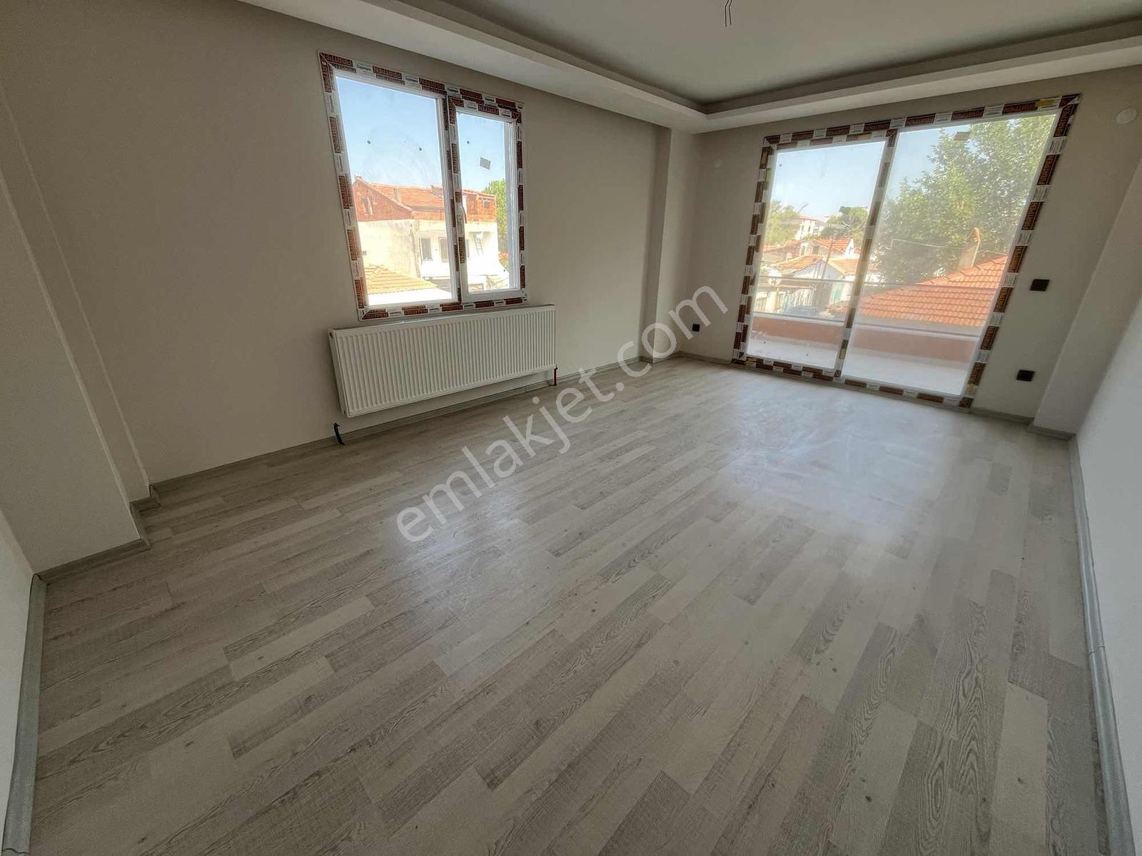 Dağlı !gayrimenkul'den 3+1 Ara- Kat Çift'banyo Cadde'üzeri ! — fotoğraf 12