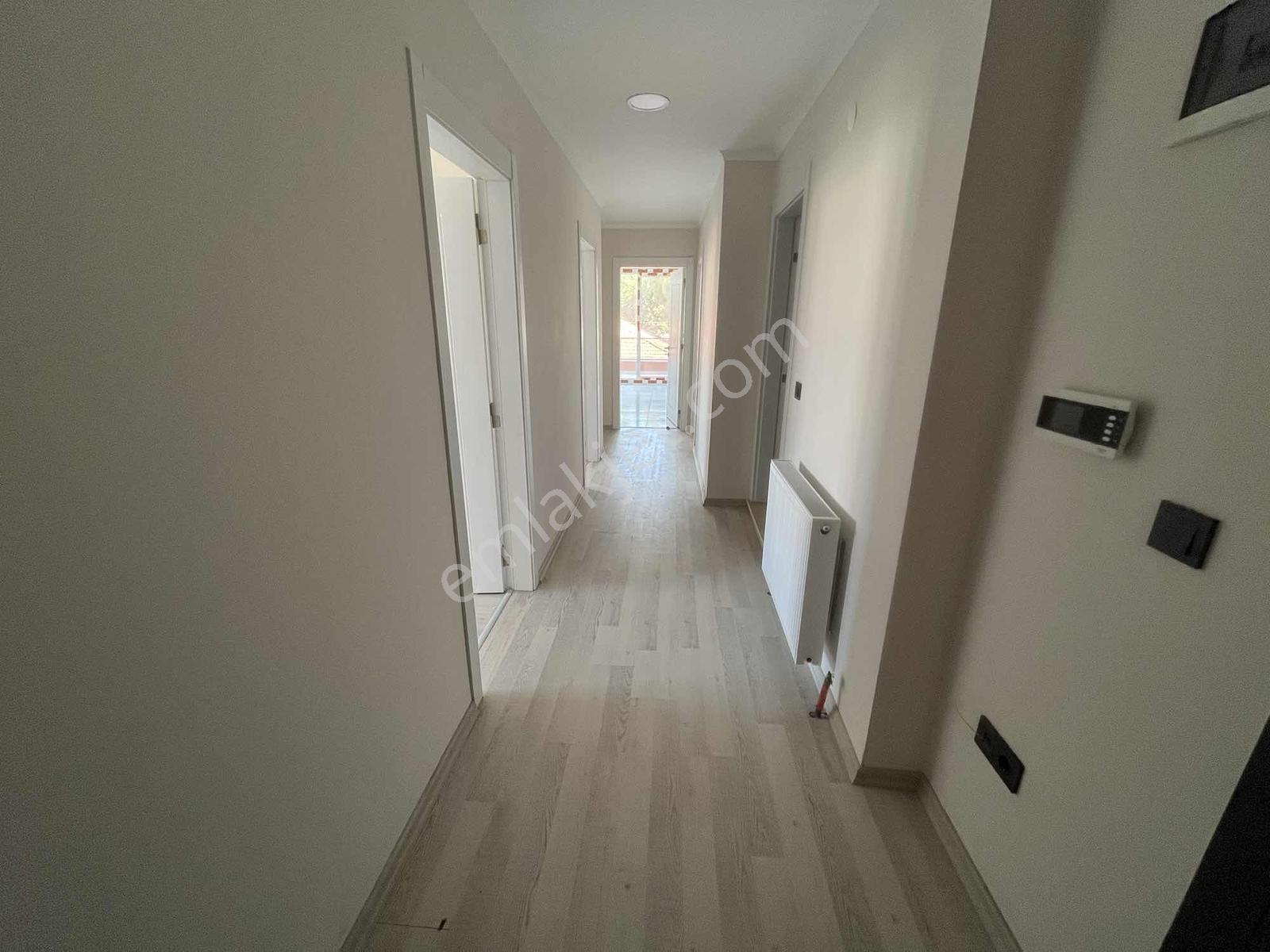 Dağlı !gayrimenkul'den 3+1 Ara- Kat Çift'banyo Cadde'üzeri ! — fotoğraf 19