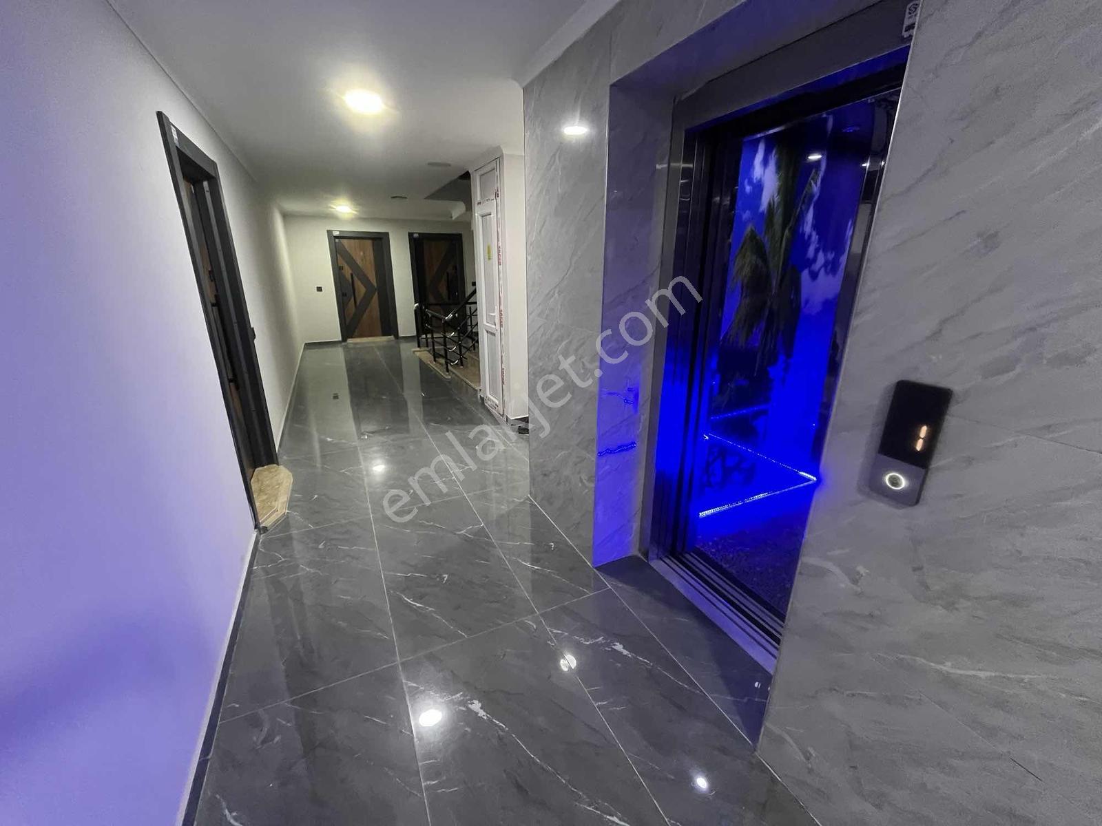 Dağlı !gayrimenkul'den 3+1 Ara- Kat Çift'banyo Cadde'üzeri ! — fotoğraf 20