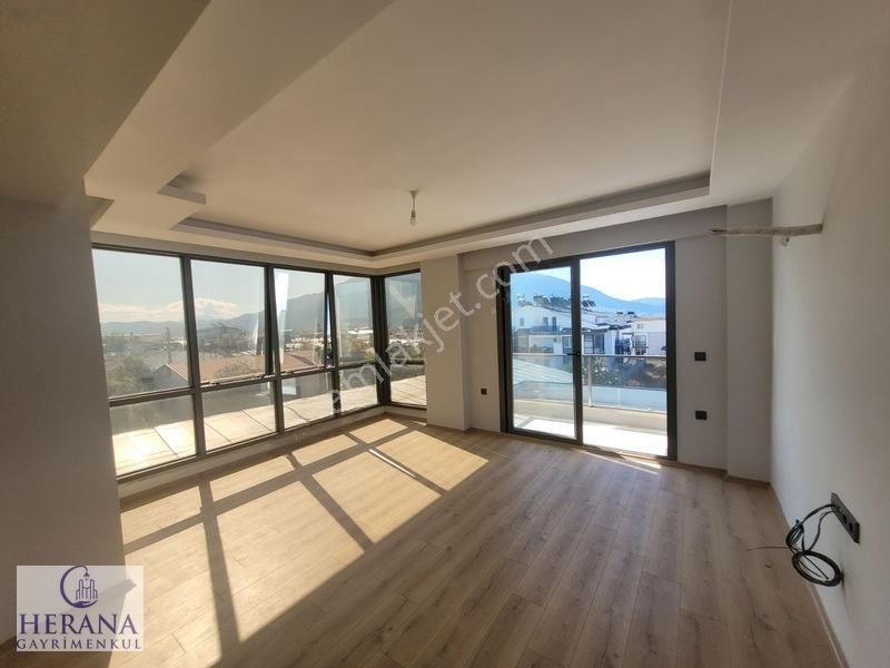 Fethiye Çamköy De Satılık Geniş Yeni Yapı 3+1 Daire — fotoğraf 2