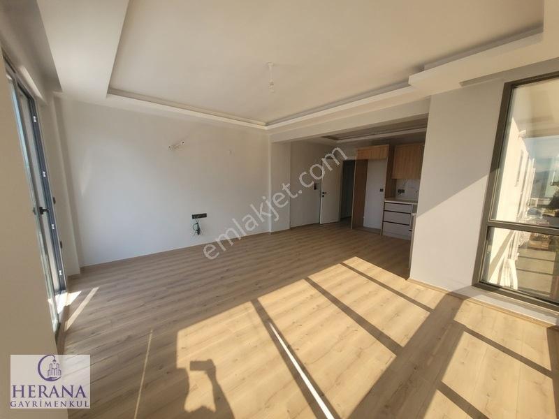 Fethiye Çamköy De Satılık Geniş Yeni Yapı 3+1 Daire — fotoğraf 3