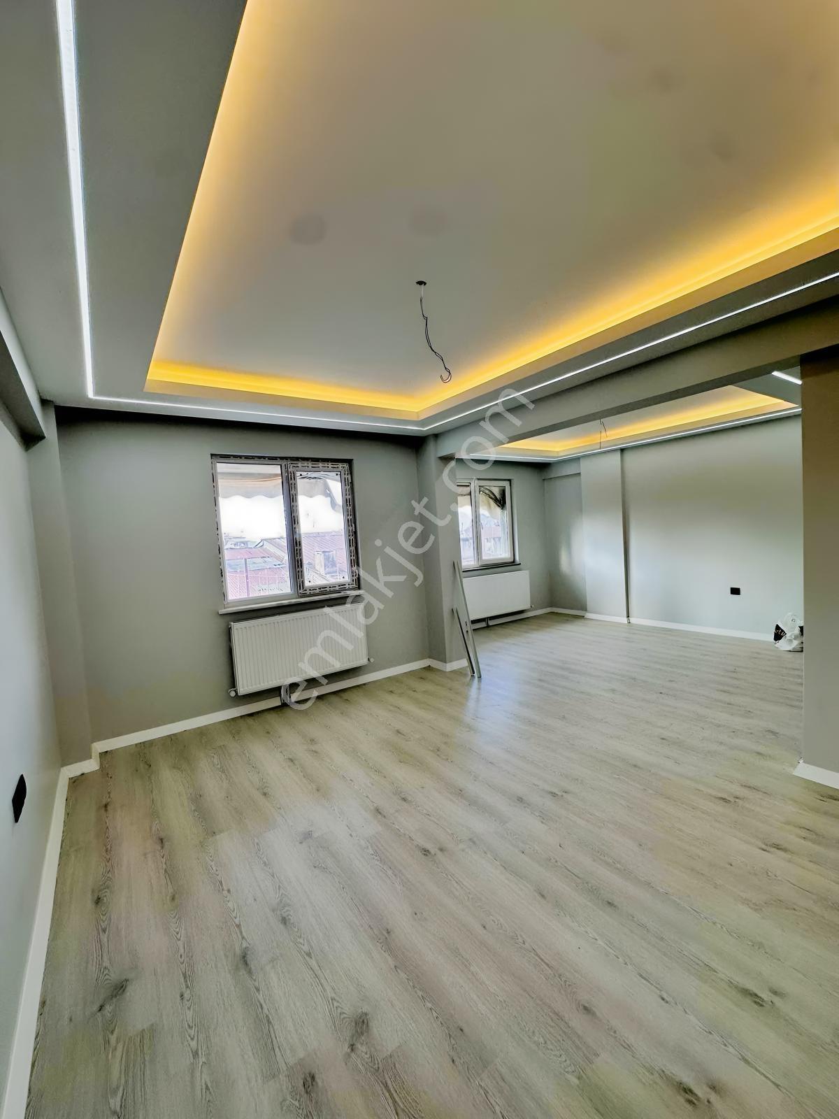 Mrv Beyoğlu Gayrimenkulden Şehrin Göbeğinde Satılık 3+1 Daire — fotoğraf 15