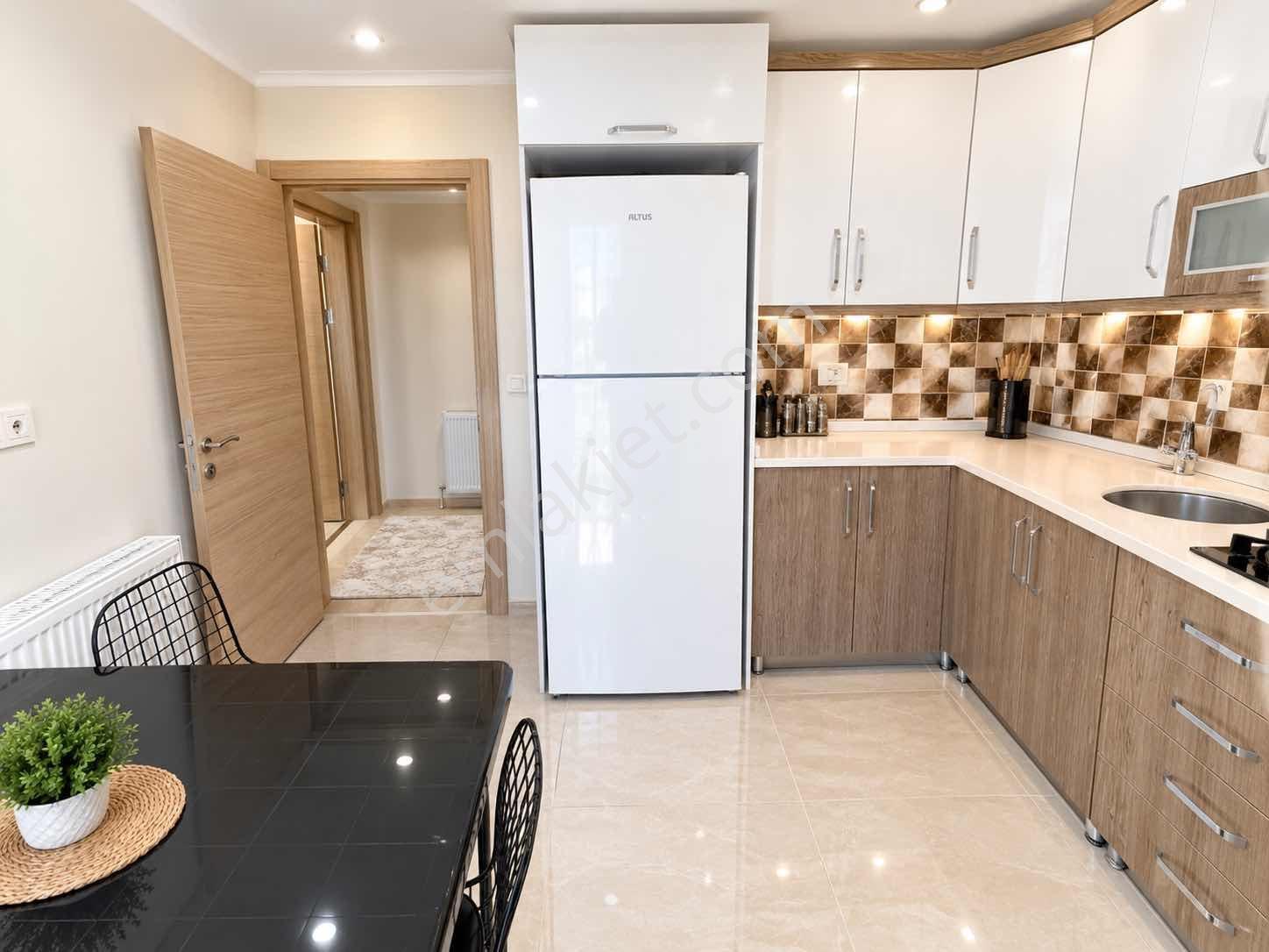 Dağlı !gayrimenkul'den|cadde Üzeri|ara|kat|2+1|eşyalı|satılık — fotoğraf 3