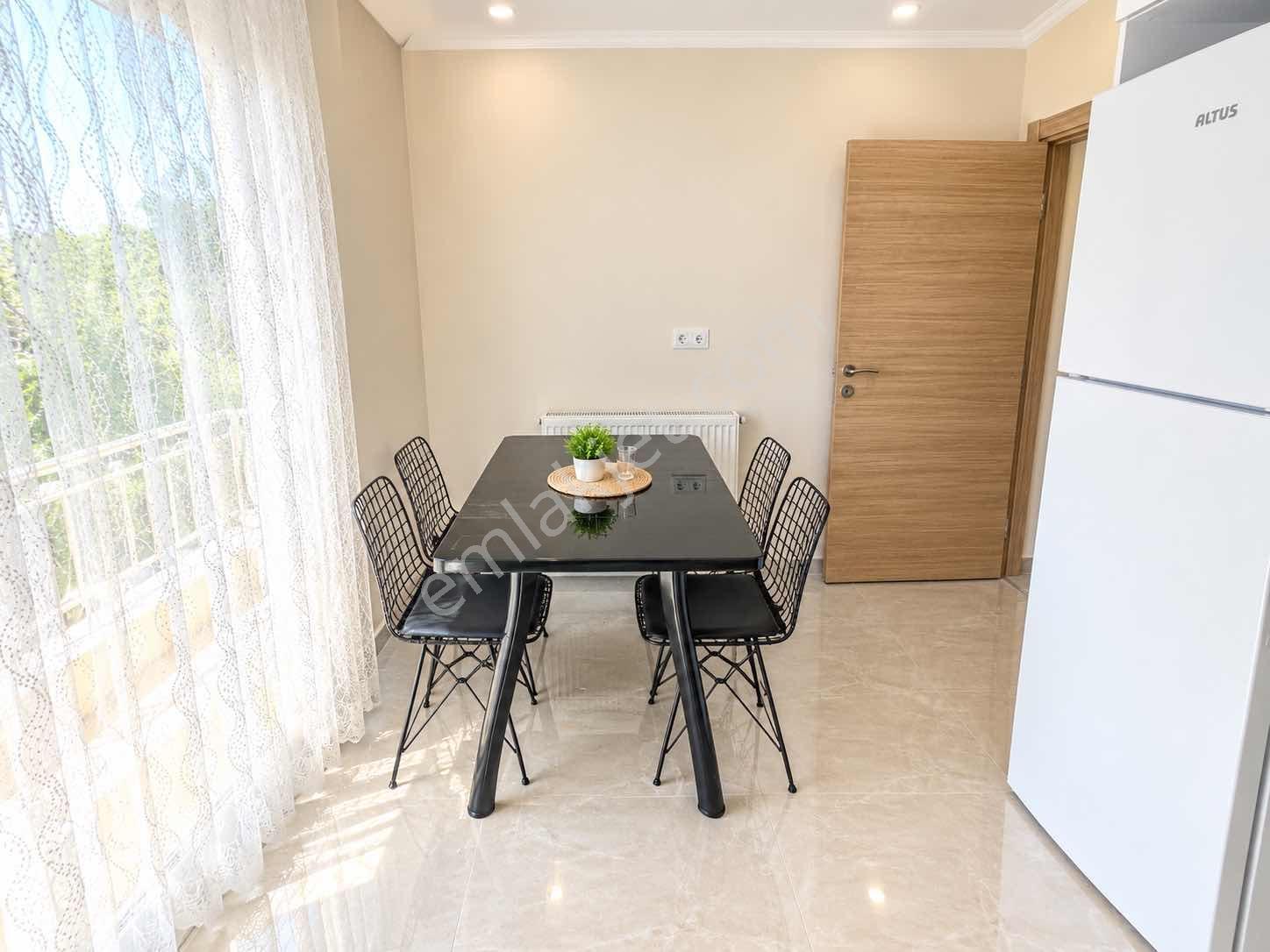 Dağlı !gayrimenkul'den|cadde Üzeri|ara|kat|2+1|eşyalı|satılık — fotoğraf 6
