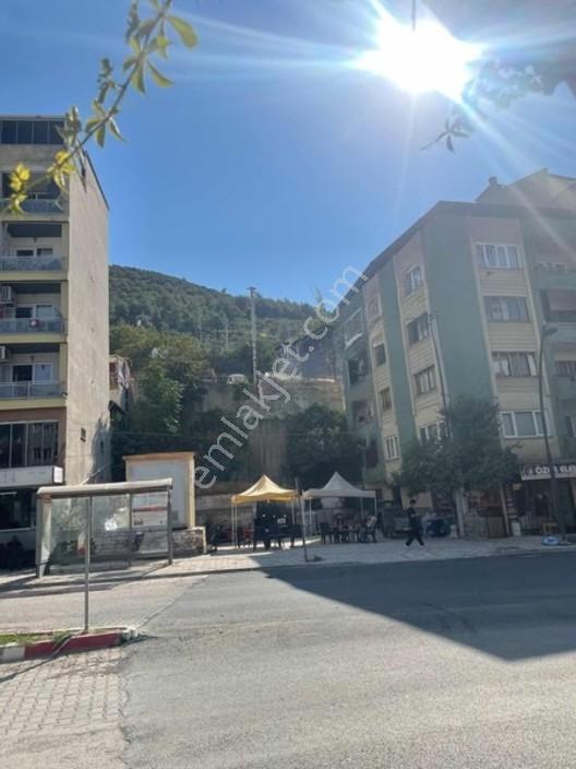 Şehrin Kalbinde 5 Kata Konut+Ticari İmarlı Arsa — fotoğraf 6
