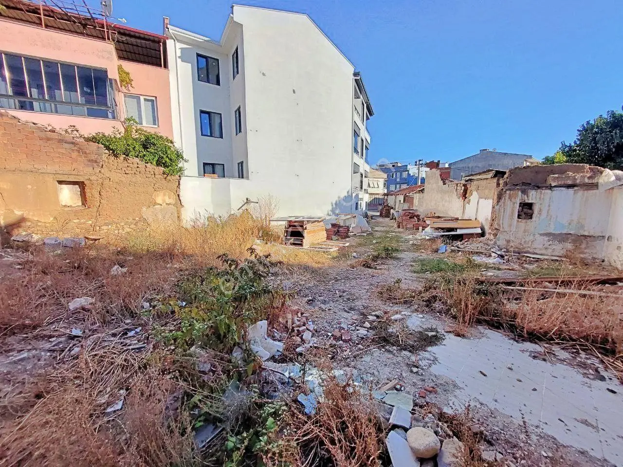 Tek Yetkili Uytun'dan Tuzcumurat'ta Daire Takaslı Satılık Arsa — fotoğraf 9