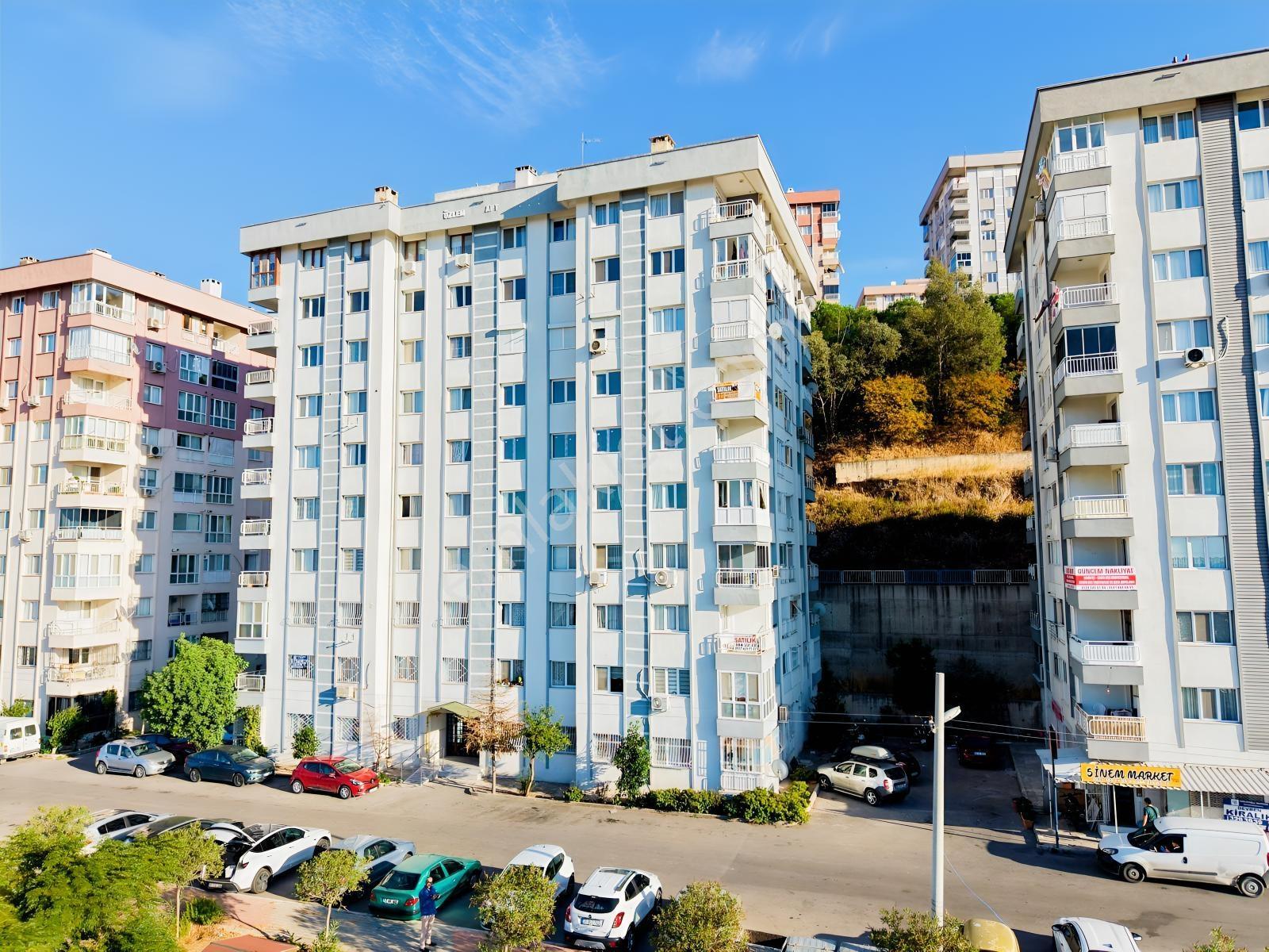 Çiğli Balatçık Atatürk M.körfez Manzaralı Yenilenmiş 3+1 Satılık — fotoğraf 3