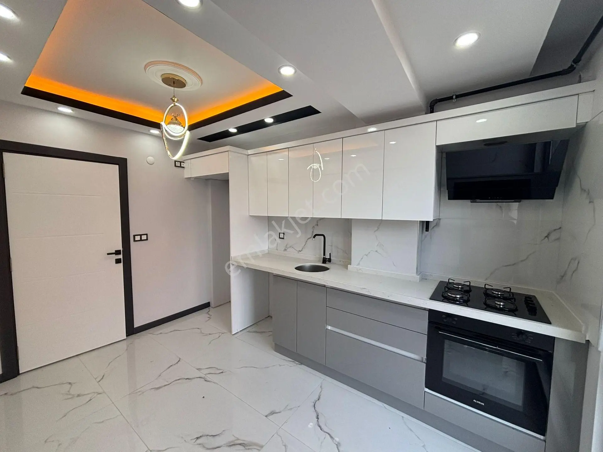 **eryıldız İnşaat'tan**devlet Hastanesi Yanı Ultra Lüks 2+1 Daire — fotoğraf 3