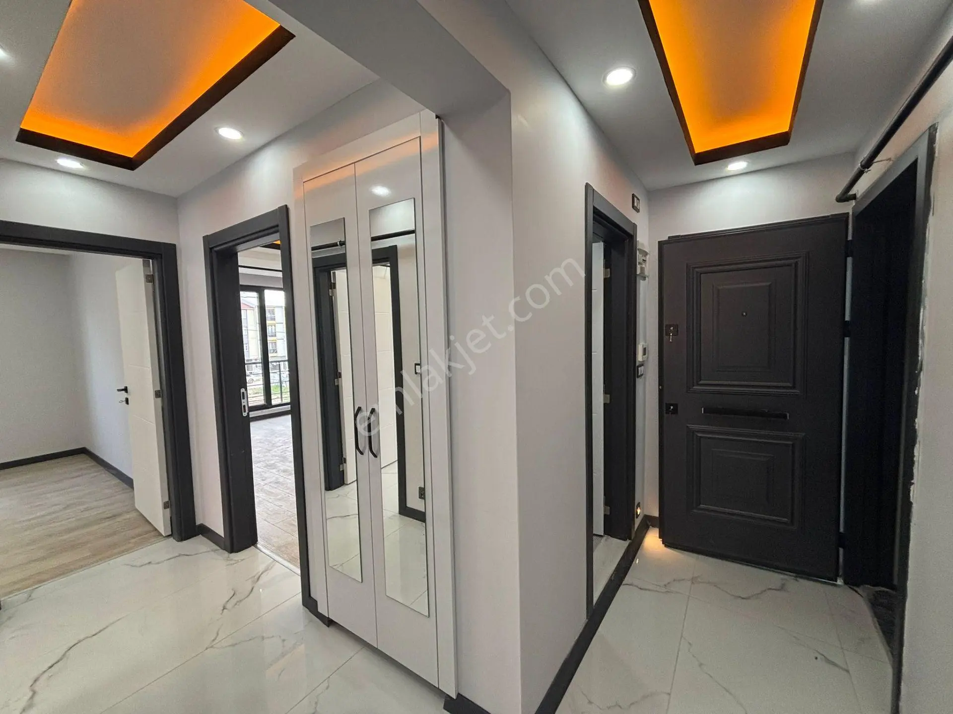 **eryıldız İnşaat'tan**devlet Hastanesi Yanı Ultra Lüks 2+1 Daire — fotoğraf 32