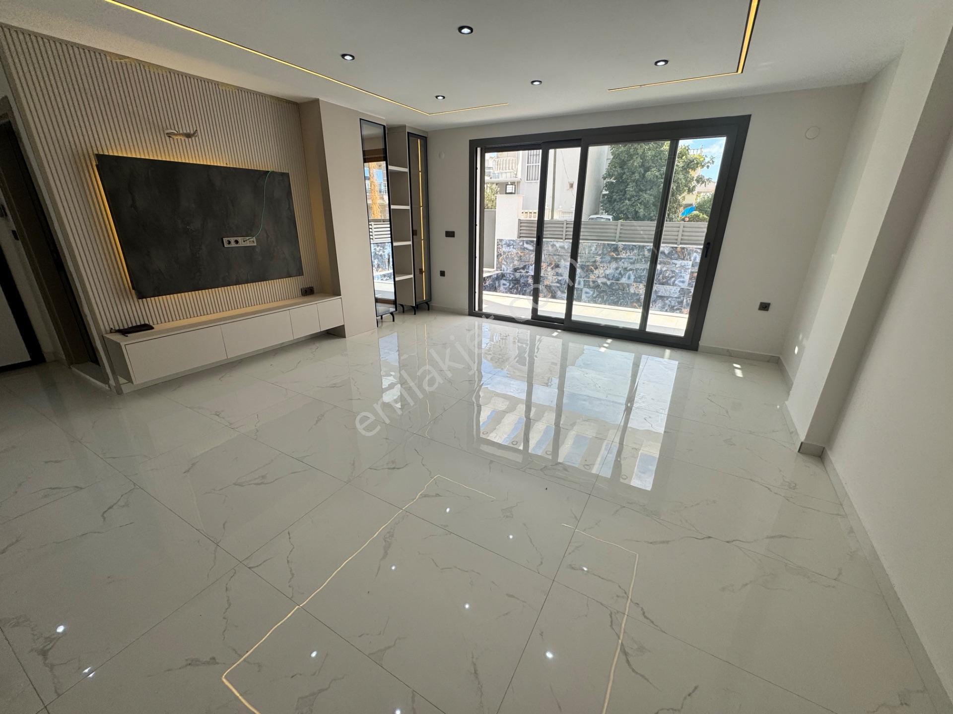 Didim Altınkumda Lüks Satılık 4+1 Villa — fotoğraf 6
