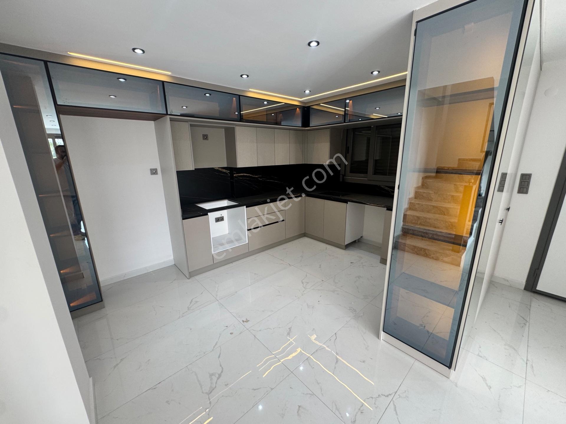 Didim Altınkumda Lüks Satılık 4+1 Villa — fotoğraf 7
