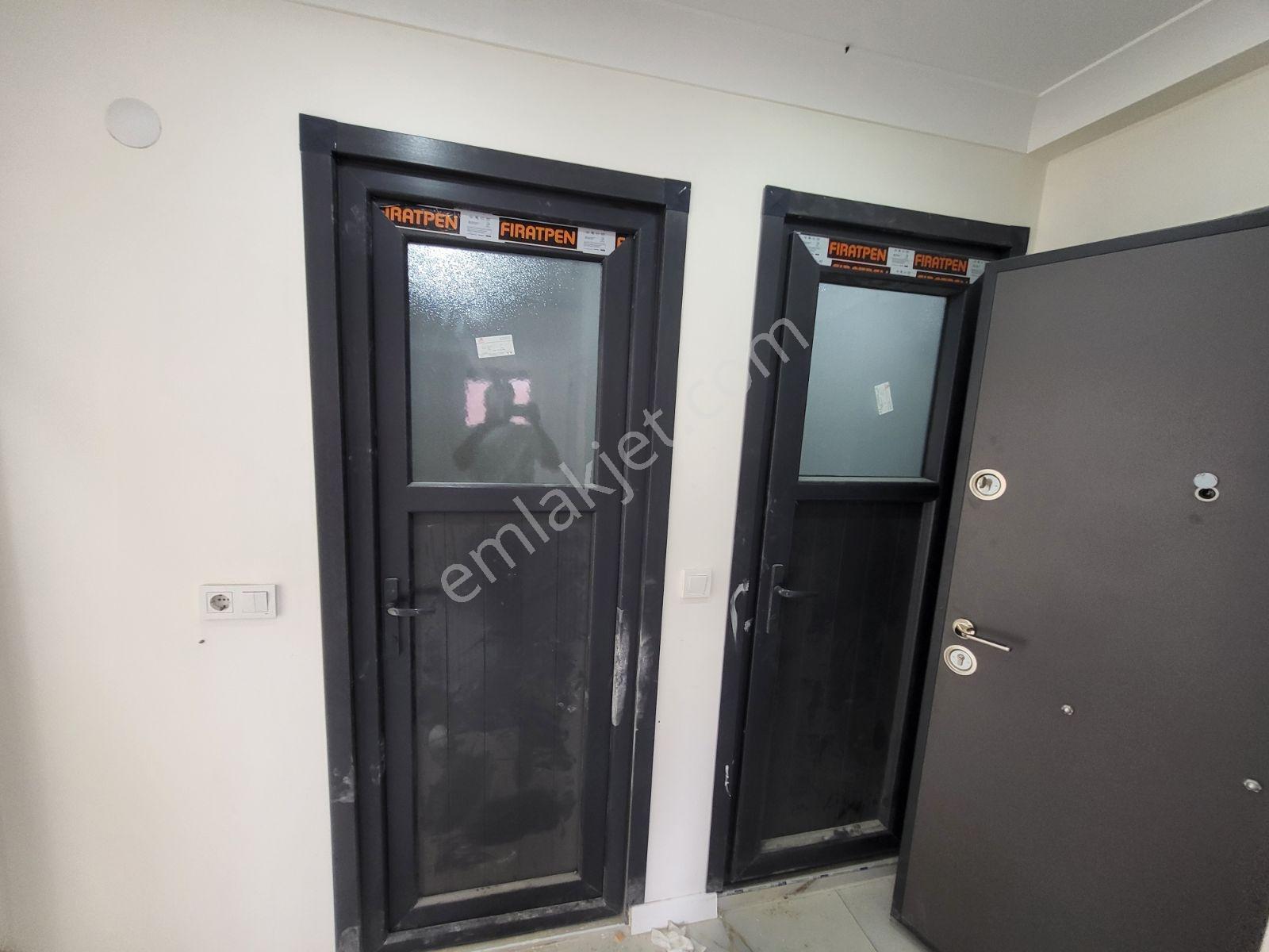 Arnavutköy Merkezde, Metro Ve Çarşıya Yürüme Mesafesinde 2+1 — fotoğraf 8