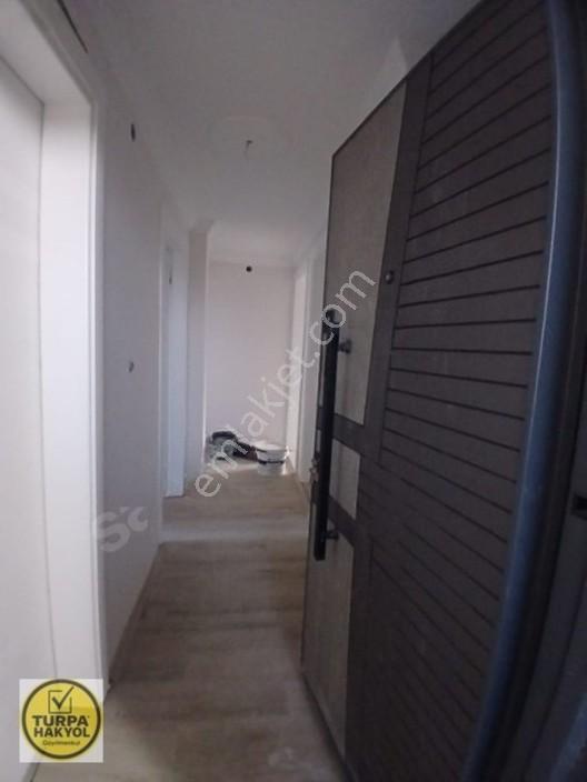 Satılık 110 M2 3+1 Sıfır Tadilatlı 4.cü Son Kat Hisse Tapulu — fotoğraf 9
