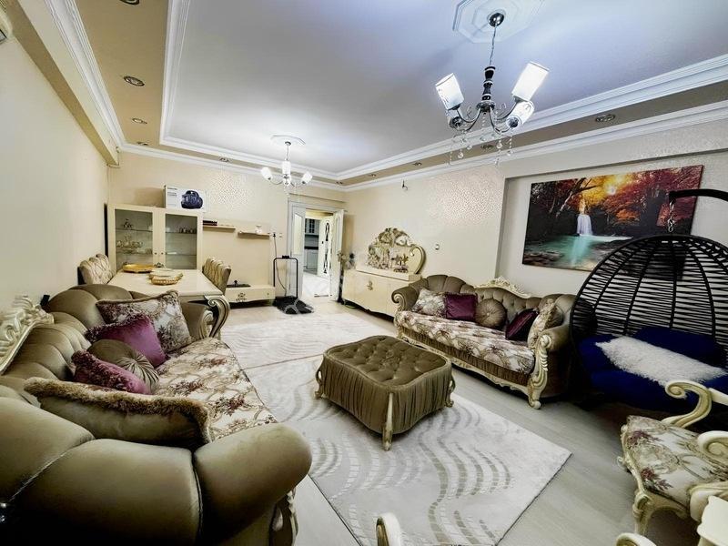 Ulubatlı Mahallesinde 6 Odalı Tekli Süper Ara Kat Daire — fotoğraf 3