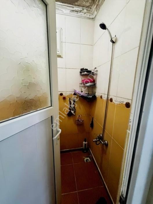 Ulubatlı Mahallesinde 6 Odalı Tekli Süper Ara Kat Daire — fotoğraf 15