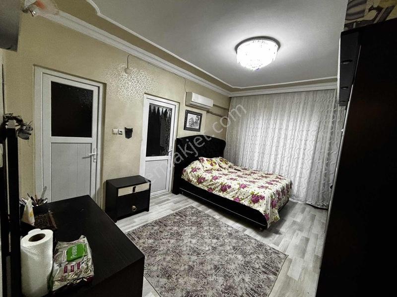Ulubatlı Mahallesinde 6 Odalı Tekli Süper Ara Kat Daire — fotoğraf 16