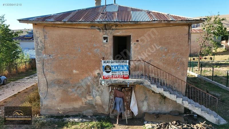 Tercan Yuvalıya Bağlı Kışlak Köyünde Kelepir Müstakl Ev Tarlalar — fotoğraf 2