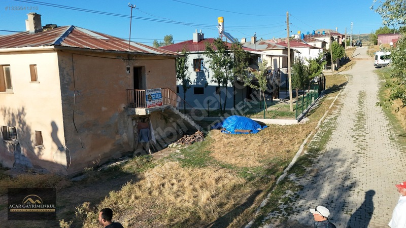 Tercan Yuvalıya Bağlı Kışlak Köyünde Kelepir Müstakl Ev Tarlalar — fotoğraf 5