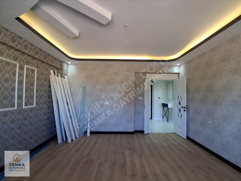 Alpaslanda Merkezi Konumda Yerden Isıtma Kiralık 3+1 — fotoğraf 7