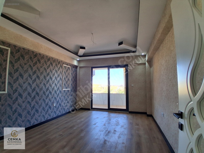 Alpaslanda Merkezi Konumda Yerden Isıtma Kiralık 3+1 — fotoğraf 12
