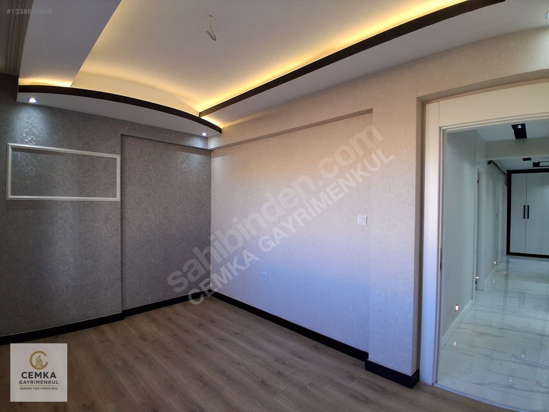 Alpaslanda Merkezi Konumda Yerden Isıtma Kiralık 3+1 — fotoğraf 18