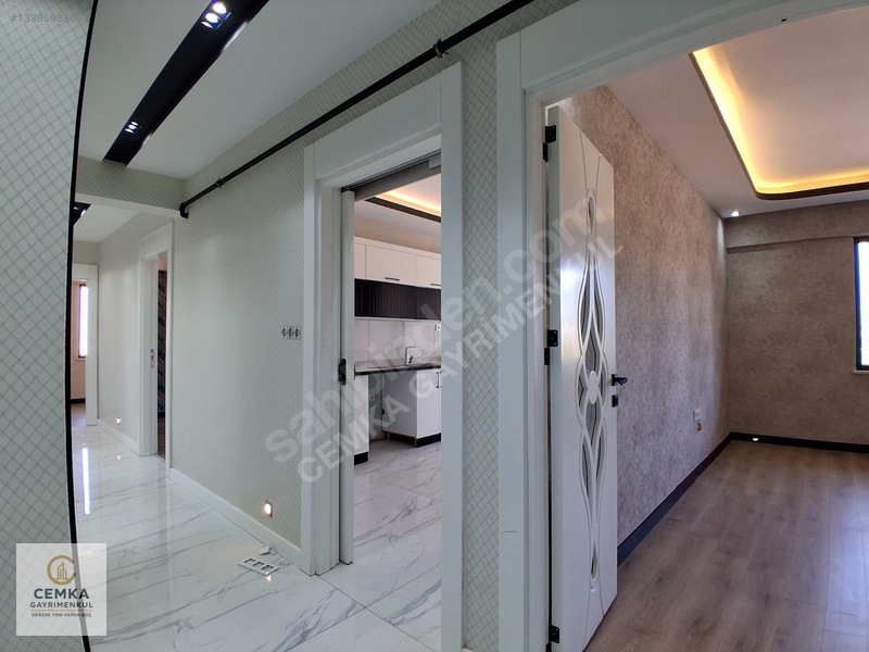 Alpaslanda Merkezi Konumda Yerden Isıtma Kiralık 3+1 — fotoğraf 28