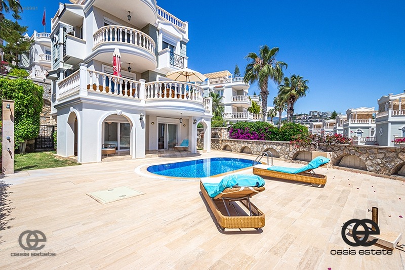 Konaklı'da Deniz Manzaralı, Havuzlu 4+1 Lüks Villa — fotoğraf 5