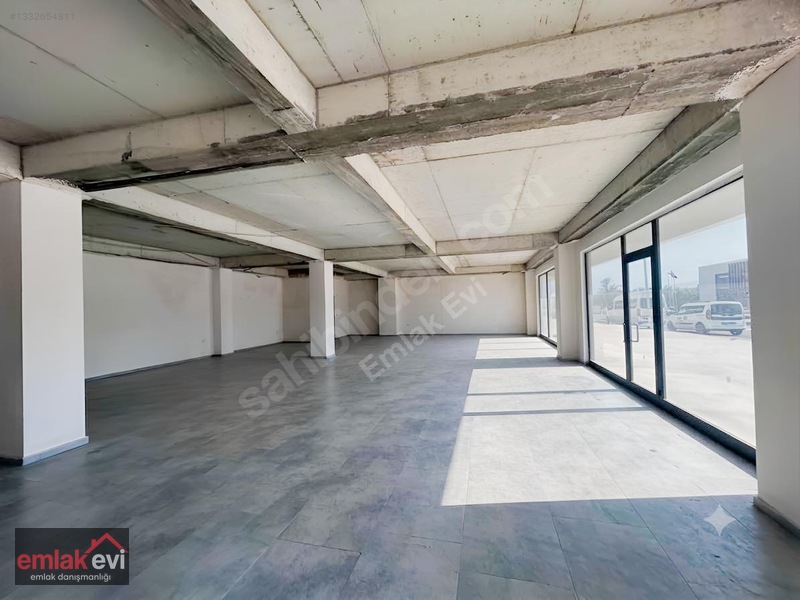 Emlak Evi'nden Zeybek'de 300 M2 Köşe Başı Kiralık Dükkan — fotoğraf 7