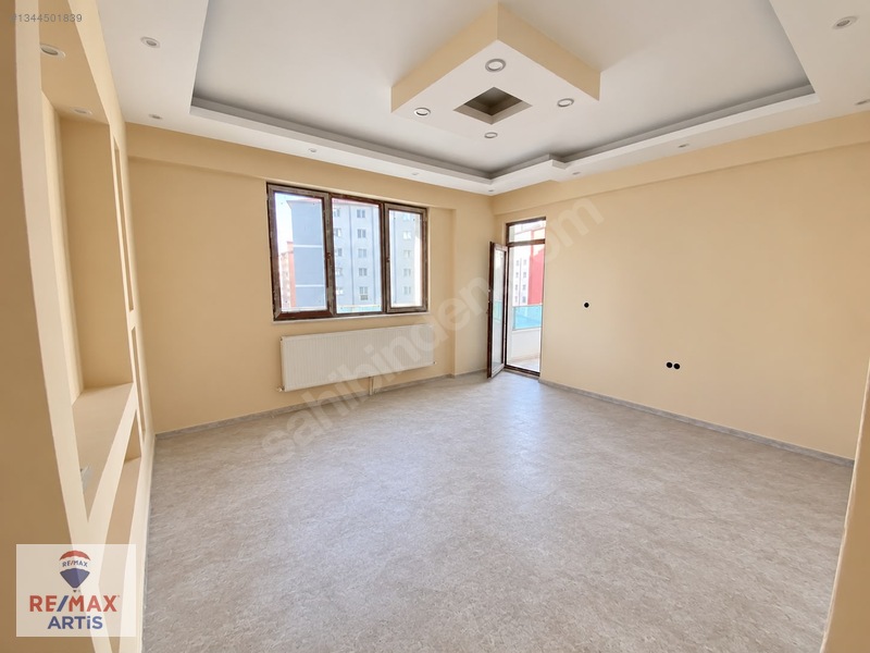 Remax Artis'den Yıldızkent'de Satılık 3+1 Daire — fotoğraf 2