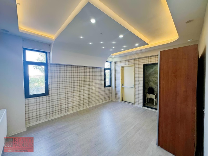 Realty World Mns2 Şükran'dan Satılık 4+0 — fotoğraf 9