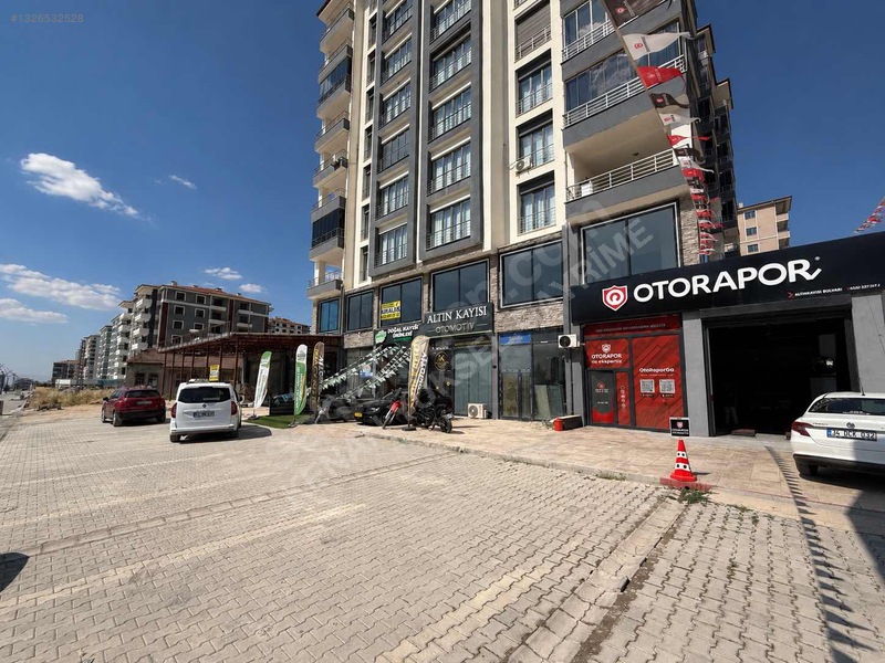 Kenan Yüksel Gayrimenkul'den Yüzakın Da Satılık 464 M2 Dükkan — fotoğraf 2