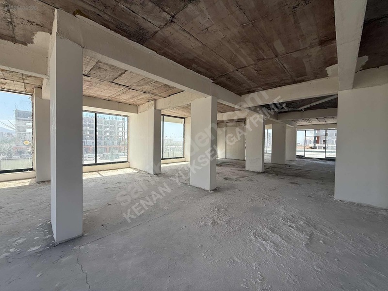 Kenan Yüksel Gayrimenkul'den Yüzakın Da Satılık 464 M2 Dükkan — fotoğraf 9