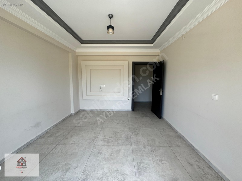 Aybars Emlak'tan Yeni Mahallede Kiralık 2+1 Daire — fotoğraf 4