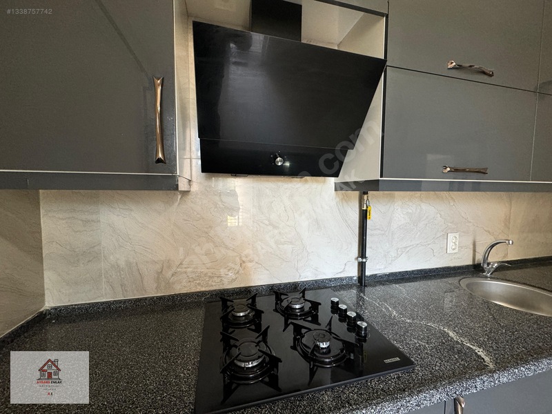 Aybars Emlak'tan Yeni Mahallede Kiralık 2+1 Daire — fotoğraf 6