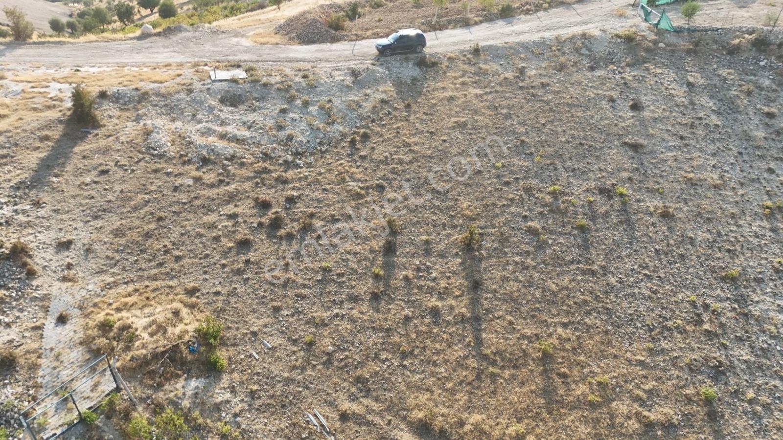 Hakevden Şehrin Yanı Başında Bağevi Olabilecek Tarla — fotoğraf 14