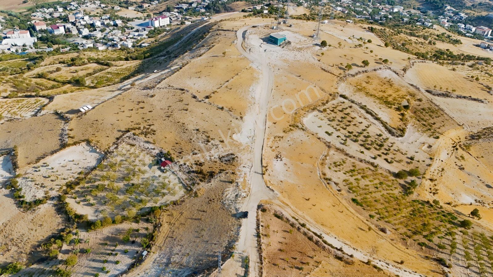 Hakevden Şehrin Yanı Başında Bağevi Olabilecek Tarla — fotoğraf 20