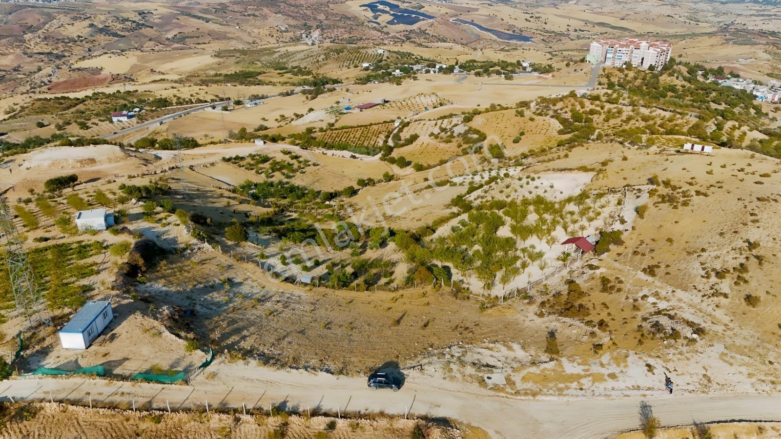 Hakevden Şehrin Yanı Başında Bağevi Olabilecek Tarla — fotoğraf 28