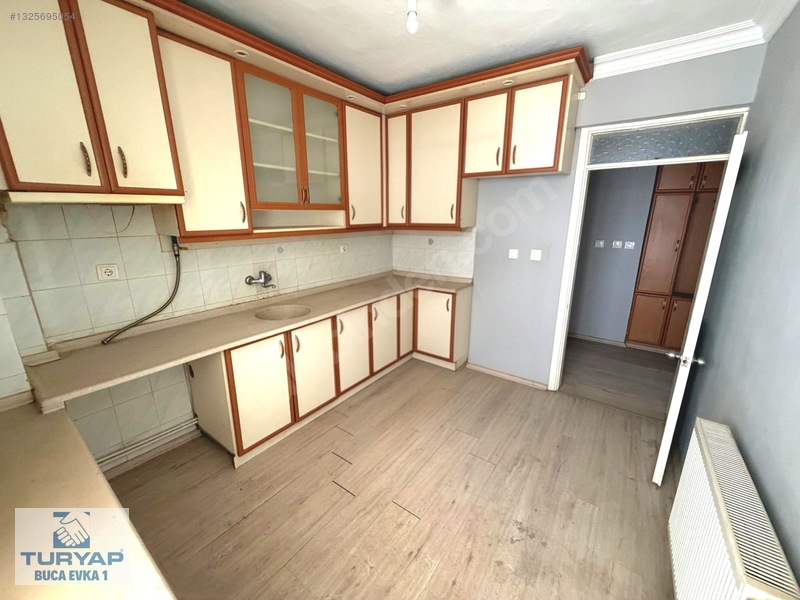 Turyap'tan Torbalı Aykent Sitesi Satılık 3+1 Arakat Geniş Daire — fotoğraf 4