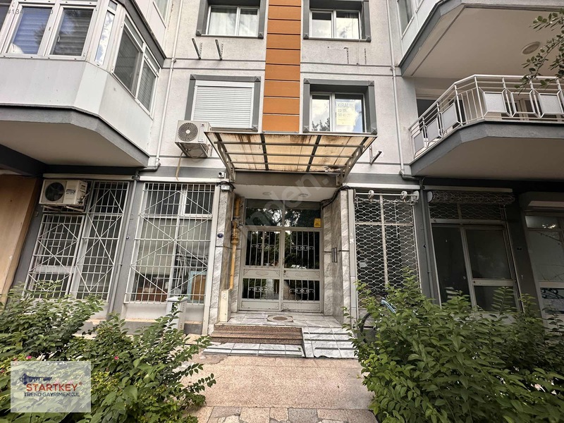 Bayraklı Osmangazi De Asansörlü Binada 3+1 Satılık Daire — fotoğraf 3