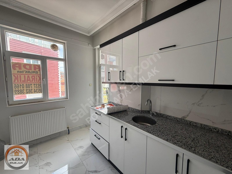 Polat Ada'dan Kiralık 3+1 Saat Kulesine 5dk Mesafe Bakımlı-temiz — fotoğraf 3