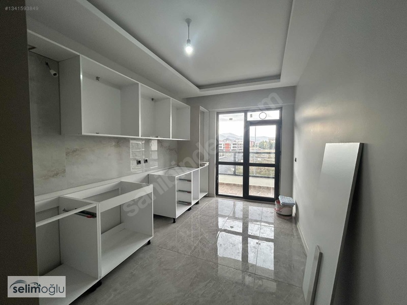 Selimoğlundan Ultralüx Sıfır Kiralık 2+1 Daire — fotoğraf 7