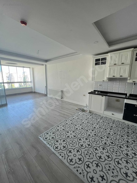 Mezitli Deniz Mahallesinde Kiralık 2+1 Daire — fotoğraf 3